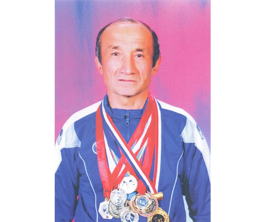 جەردى بەس اينالعان جەلاياق - ادىلبەك شاياحمەتوۆ 