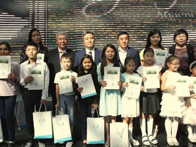 «ءىى اباي وقۋلارى» ادەبيەت سايىسىنىڭ جەڭىمپازدارى ماراپاتتالدى