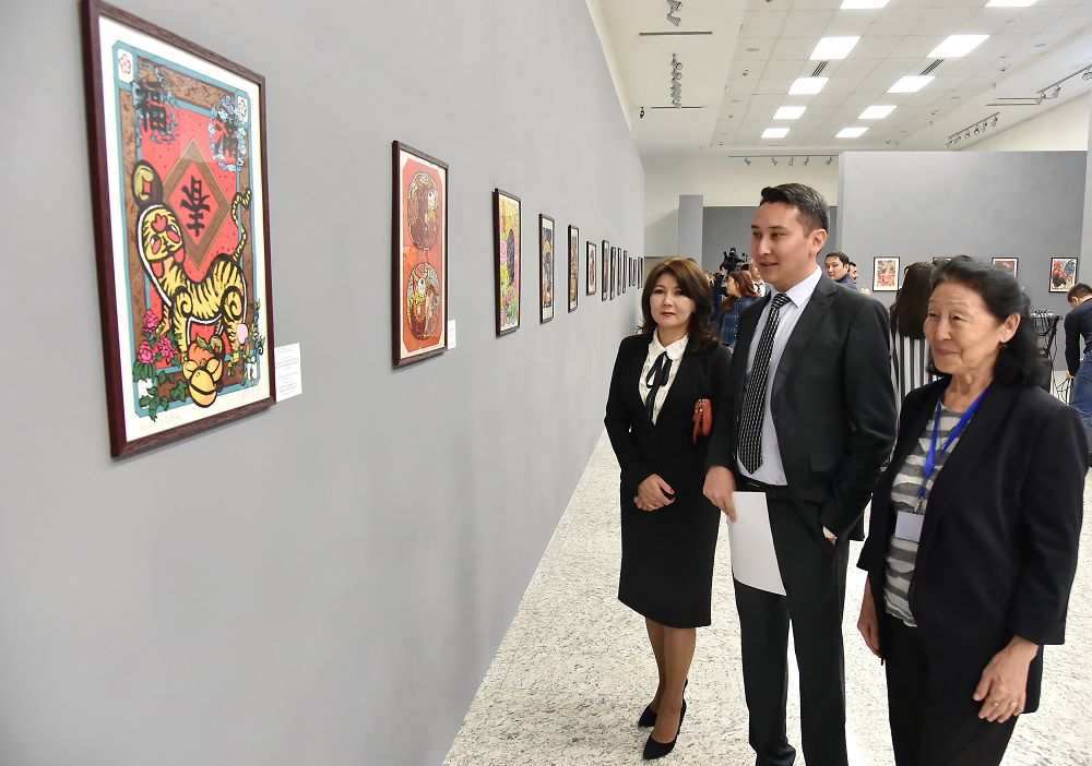 ۇلتتىق مۋزەيدە «شىعىس كۇن­تىزبەسى» اتتى  كورمە اشىلدى 