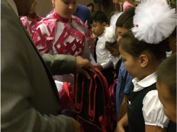 الماتىدا «مەنىڭ تاڭداۋىم – بالالارعا كومەك كورسەتۋ!» شاراسى ءوتتى