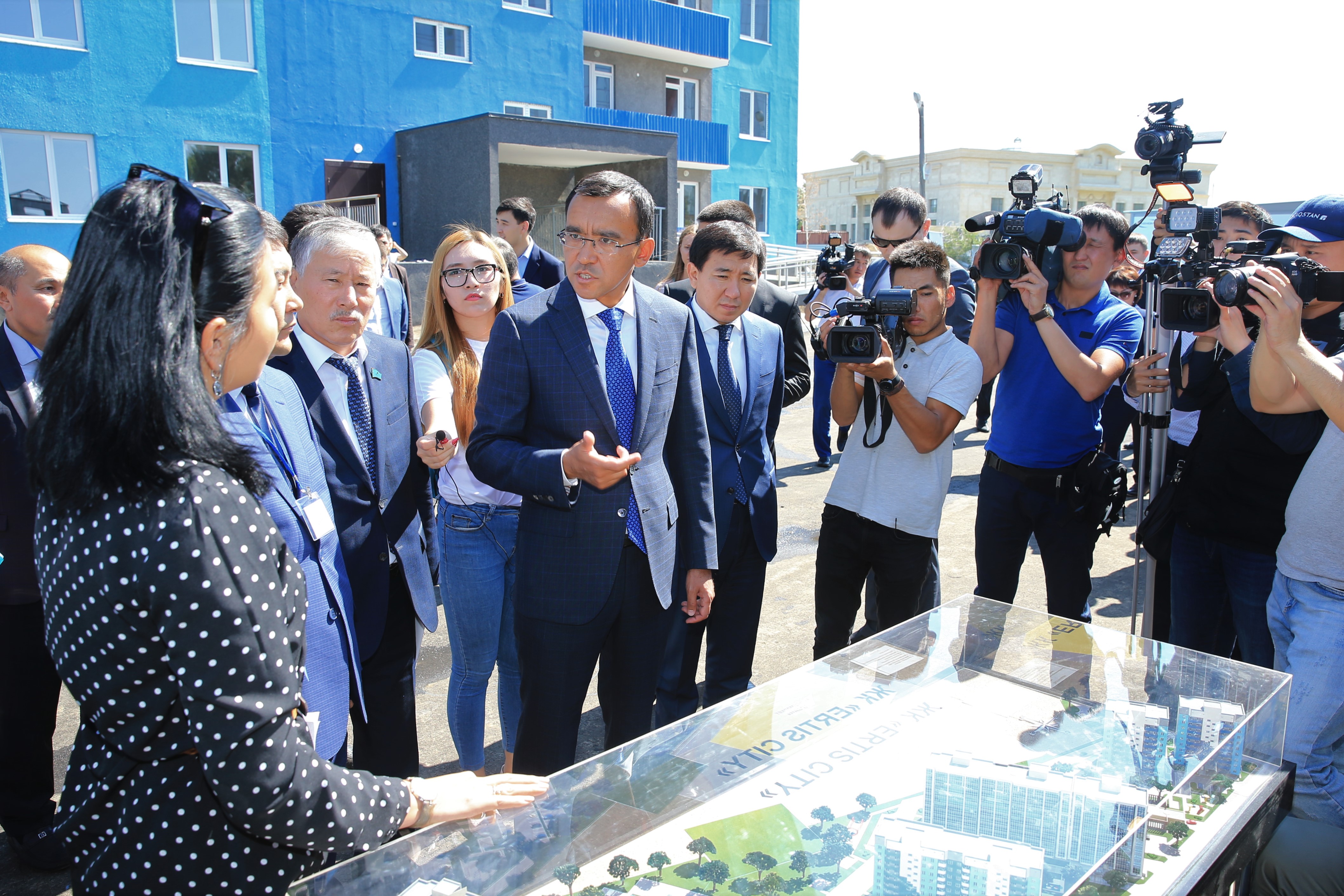 ماۋلەن اشىمباەۆ ارنايى ساپارمەن شىعىس قازاقستان وبلىسىنا كەلدى