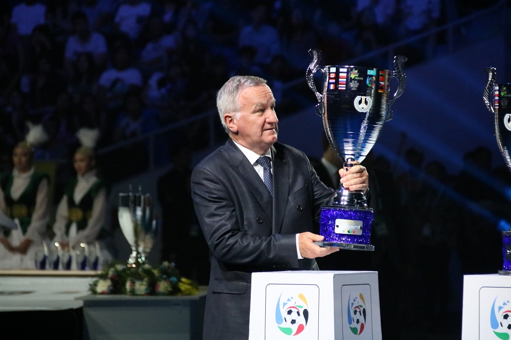 فۋتزالشىلارىمىز تۇڭعىش رەت جۇلدە الدى