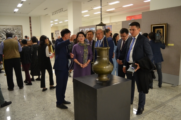 استانادا «تۇركىستان جاۋھارلارى»  كورمەسى اشىلدى