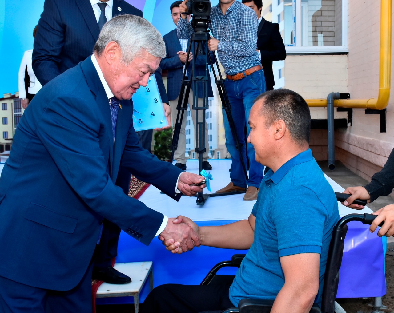 كونستيتۋتسيا كۇنىنە وراي 90 اقتوبەلىك جانۇيا باسپانالى بولدى 