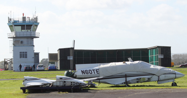 اقش-تىڭ جەڭىلموتورلى Beechcraft B60 ۇشاعى قۇلادى