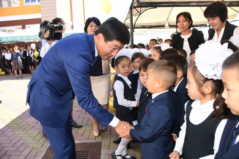 الماتىدا 240 مىڭنان استام بالا مەكتەپ تابالدىرىعىن اتتادى