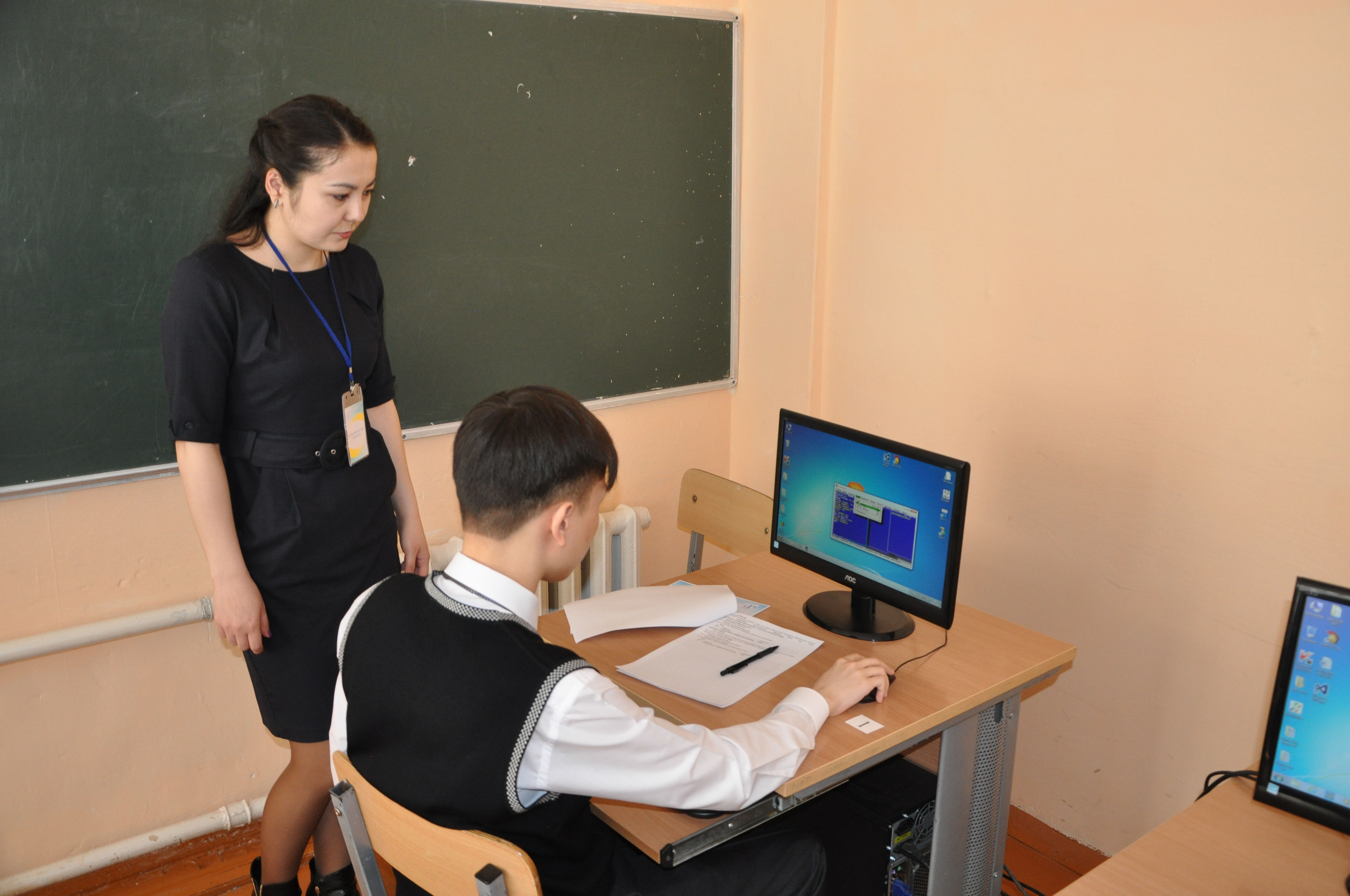 سەمەيلىك مەكتەپتەرگە ەلەكتروندىق جۋرنال ەنگىزىلەدى