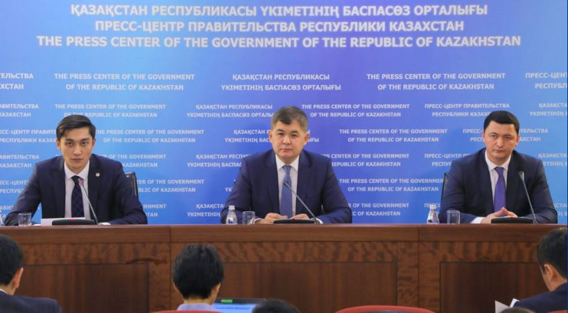 2020 جىلى قازاقستان تۇرعىندارى ەلەكتروندى دەنساۋلىق پاسپورتتارىمەن قامتاماسىز ەتىلەدى - ە.ءبىرتانوۆ