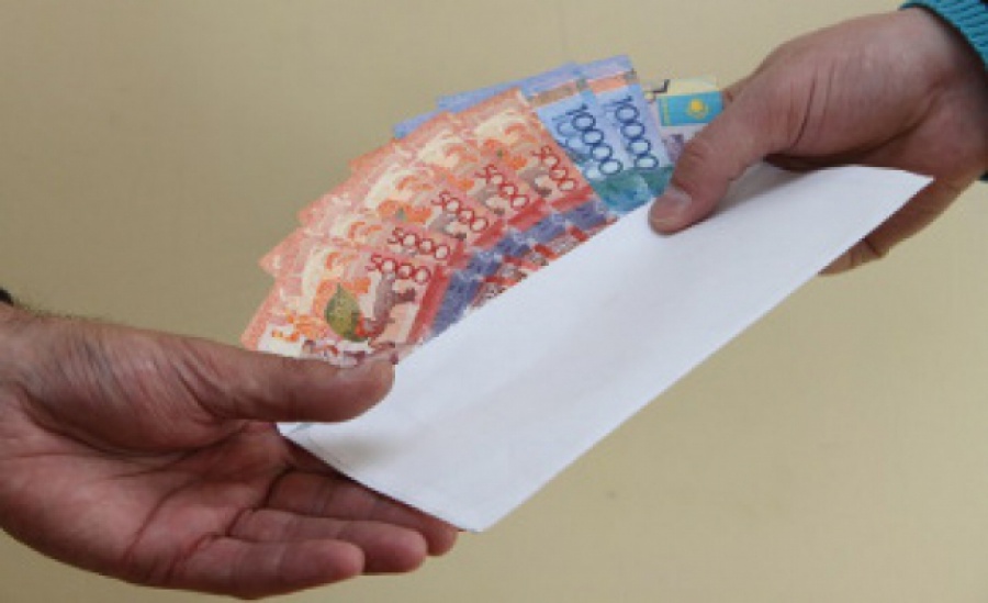 سولتۇستىك قازاقستاندا اۋدان اكىمى پارامەن ۇستالدى