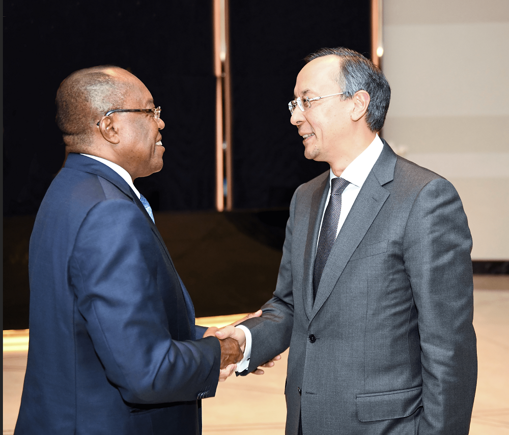 انگولا رەسپۋبليكاسى پرەزيدەنتىنىڭ ارنايى وكىلى قازاقستانعا العاش رەت ساپارمەن كەلدى