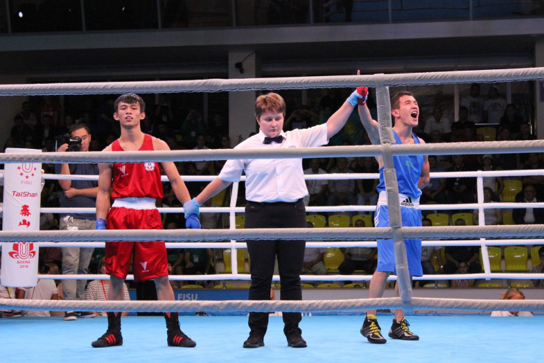 ەليستادان ءۇش بوكسشى جۇلدەمەن ورالدى