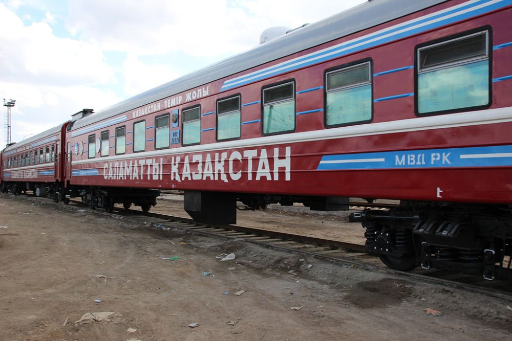 مەديتسينالىق پويىزدار جولعا شىقتى