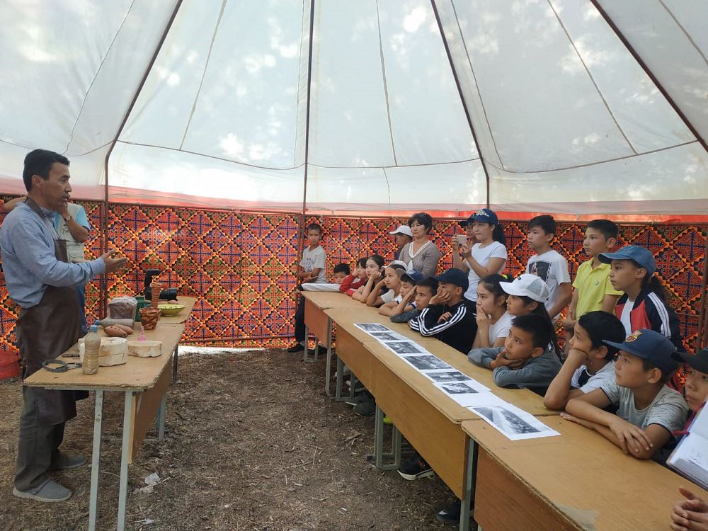 «ابىشەۆ الەمى»