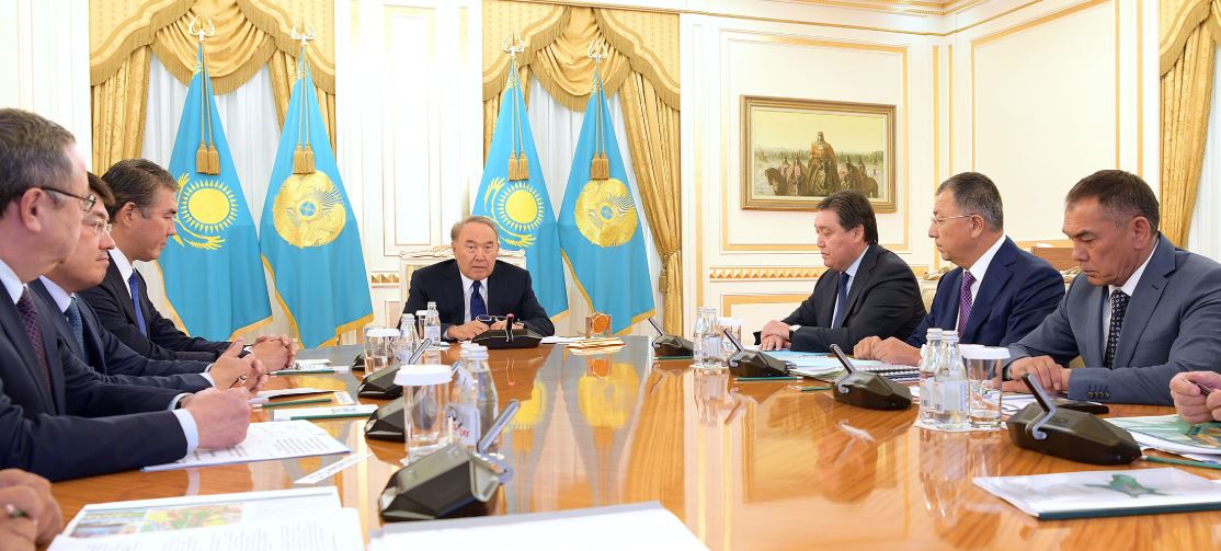 قازاقستان پرەزيدەنتى تۇركىستان قالاسىن دامىتۋ جونىندە كەڭەس وتكىزدى