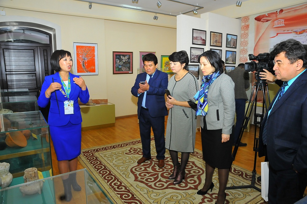 «ەجەلگى تاراز ەسكەرتكىشتەرى» تاريحي-مادەني قورىق مۋزەيى كوكشەتاۋعا كەلدى