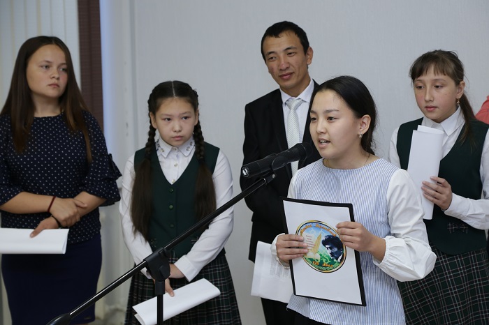 جاۋقازىن جىرلار جالىنى