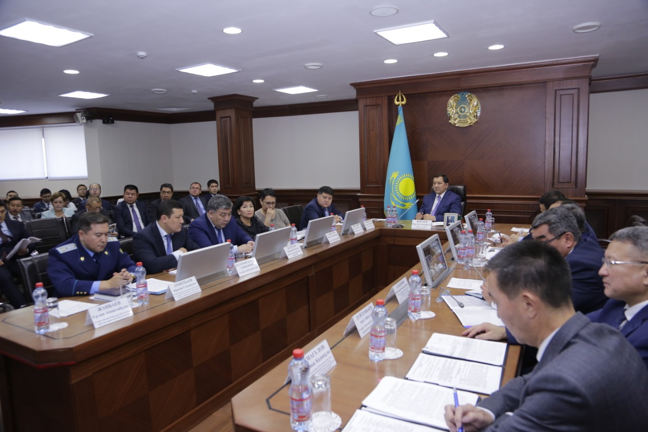 اتىراۋ وبلىسىنىڭ اكىمى حالىقتان تۇسكەن شاعىمدارعا ۋاقتىلى جاۋاپ بەرۋدى تاپسىردى