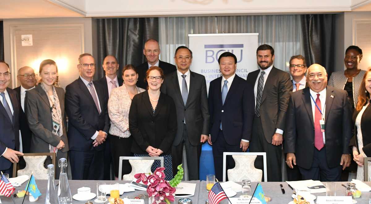 ​قازاقستان سىرتقى ىستەر ءمينيسترى امەريكالىق بيزنەسمەندەرمەن كەزدەستى