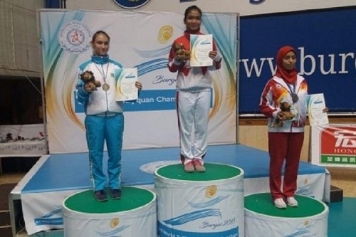 اننا ورلياك ۋشۋدان الەم چەمپيوناتىندا كۇمىس يەلەندى