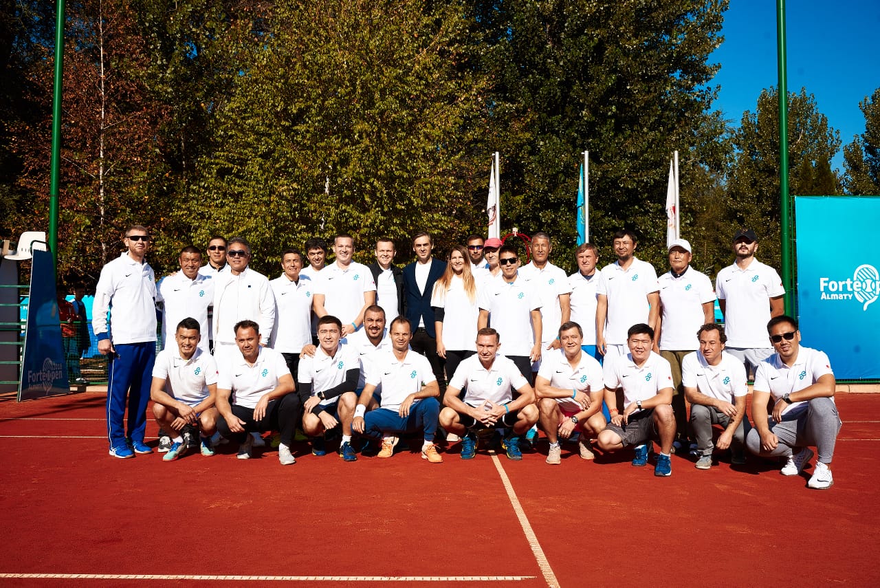 بالالار تەننيسىنە قولداۋ كورسەتۋگە ارنالعان تۋرنير تارتىستى ءوتتى