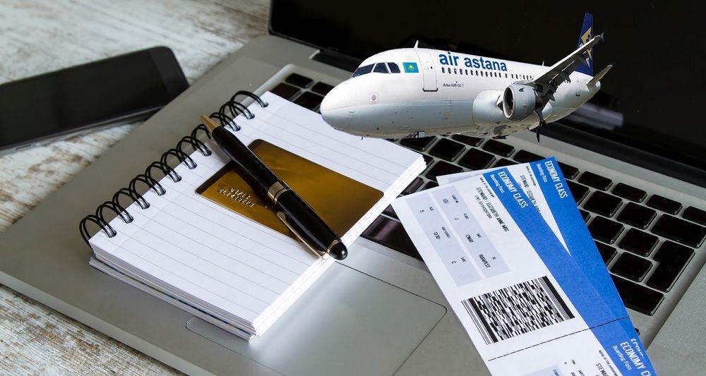 دجون رەينولدس: «قازاقستاندا ۇشاق بيلەتىنىڭ قۇنى قىمبات»