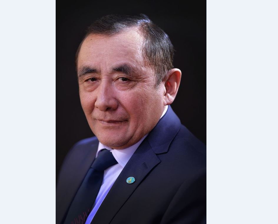 ساعاتبەك مەدەۋبەك ۇلى: اقپارات الاڭى – بارىنە ورتاق