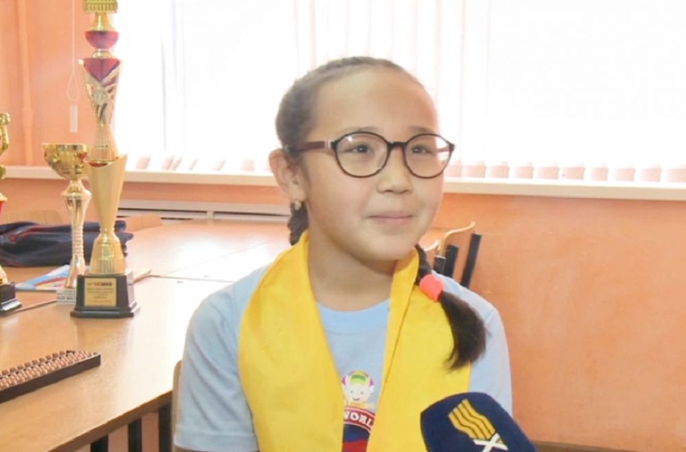 «كالكۋلياتور قىز»