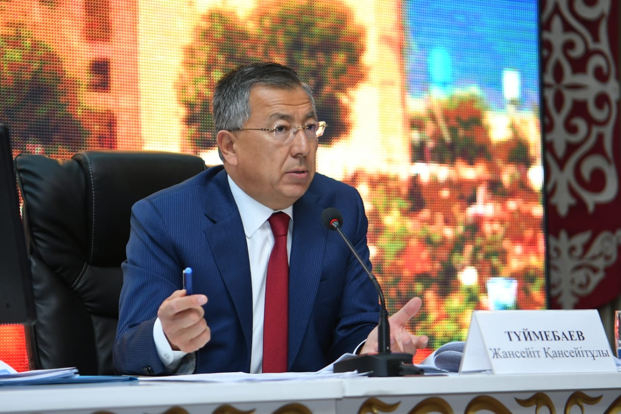 جەمقورلىق دەرەكتەرى ءبىلىم سالاسىندا ءجيى كەزدەسەدى