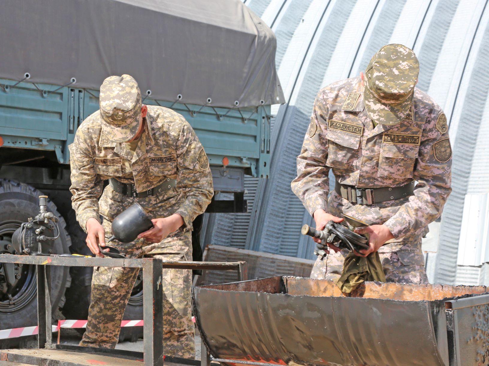 اسكەري تەحنيكانى قىسقى پايدالانۋ مەرزىمىنە كوشىرۋ باستالدى