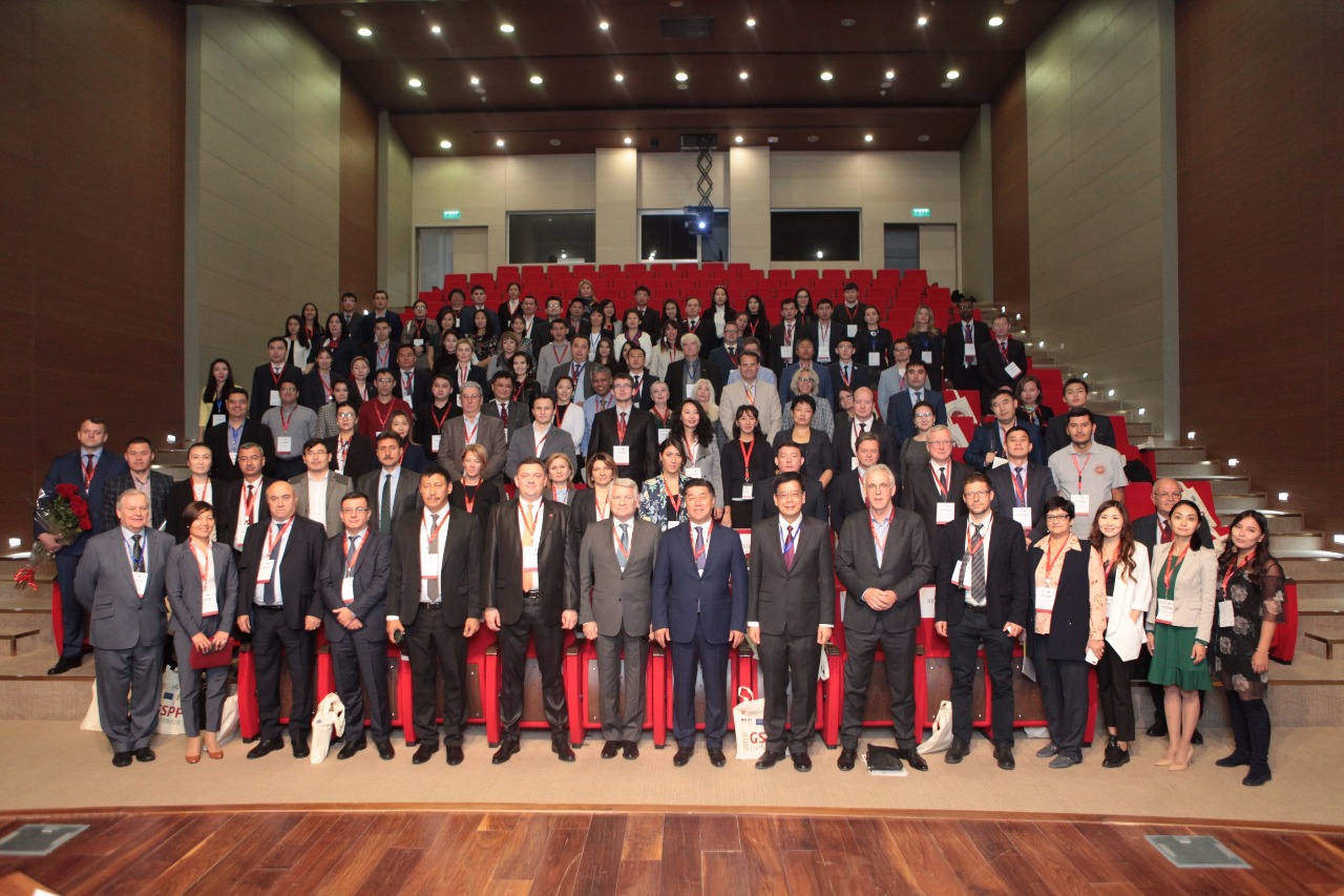  ەۋرازياداعى مەملەكەتتىك باسقارۋدىڭ زاماناۋي ۇردىستەرى تالقىلاندى