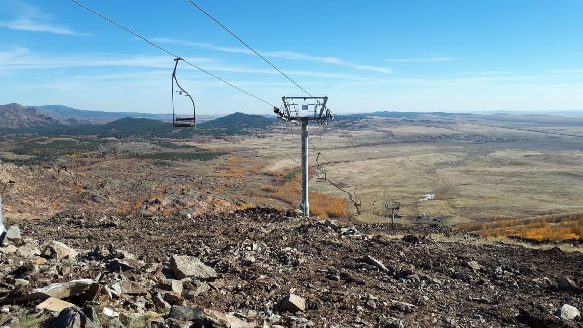 باياناۋىلداعى مىرزاشوقى شاڭعى كەشەنى قار ءتۇسۋىن كۇتۋدە 