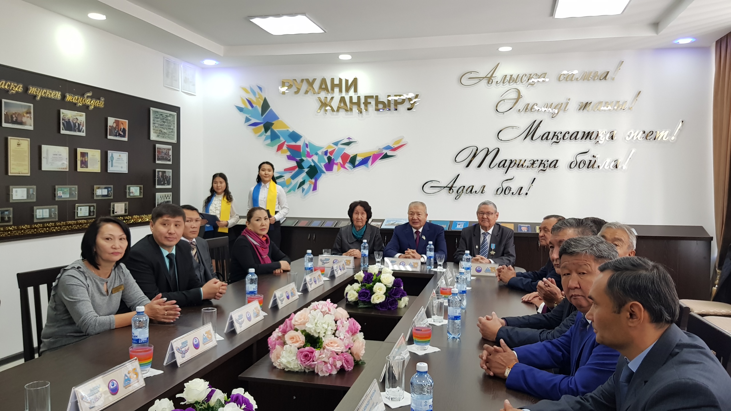 سەمەيدە «رۋحاني جاڭعىرۋ» ورتالىعى اشىلدى