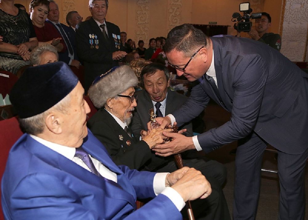 مۇعالىمدەر ماراپاتتالدى