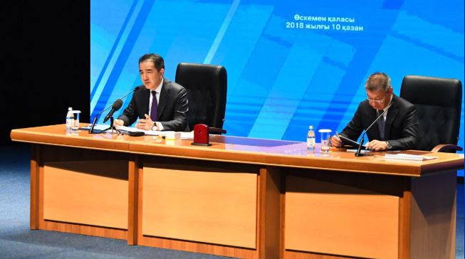 پرەزيدەنت جولداۋىن ءتۇسىندىرۋ: ب. ساعىنتاەۆ شقو اكتيۆىمەن جانە جۇرتشىلىعىمەن كەزدەسۋ وتكىزدى