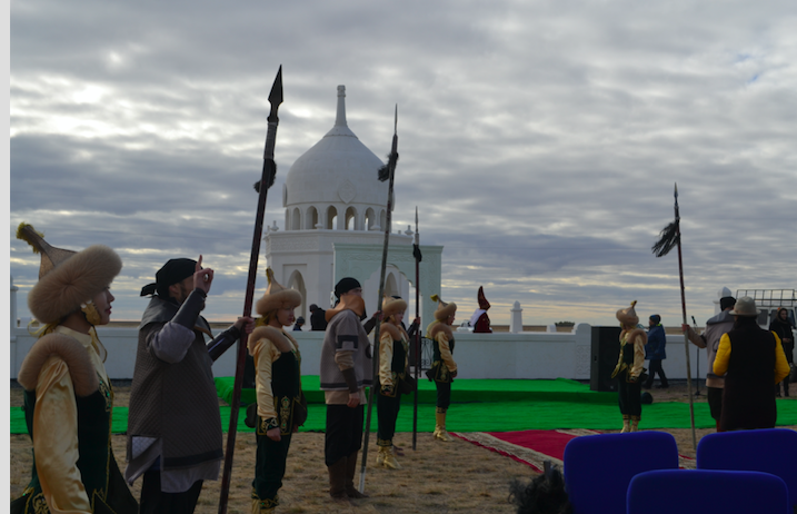 باتىس قازاقستاندا تاقساي حانشايىمىنا كەسەنە اشىلدى