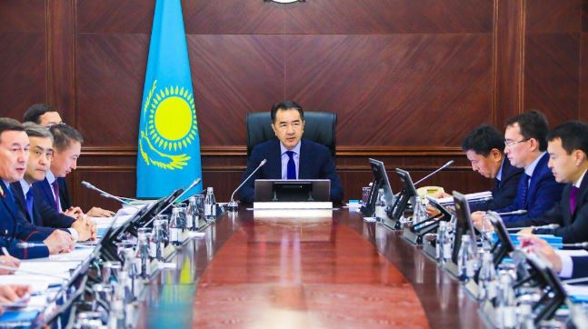 ب. ساعىنتاەۆ «پرەزيدەنتتىڭ بەس الەۋمەتتىك باستاماسىن» ىسكە اسىرۋ جۇمىستارىن جانداندىرۋدى تاپسىردى