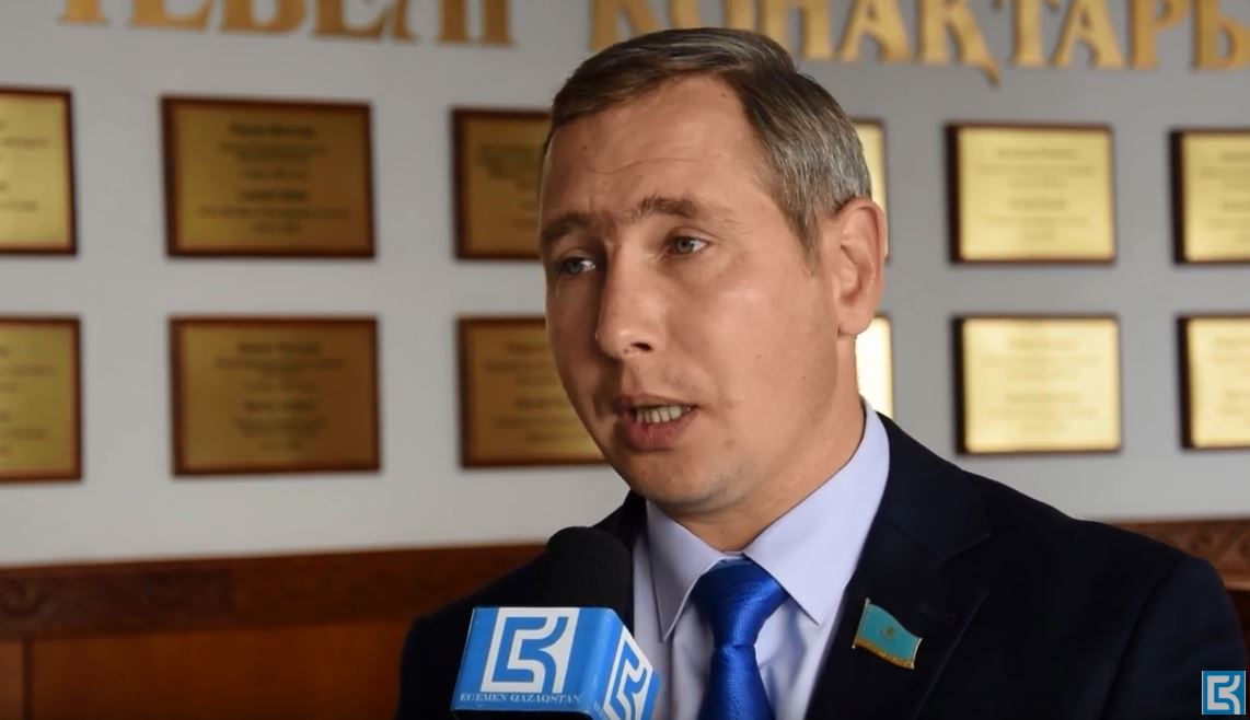 گەننادي شيپوۆسكيح: مۇعالىم مارتەبەسىن اسقاقتاتۋ ەلىمىز ءۇشىن اسا ماڭىزدى (ۆيدەو)