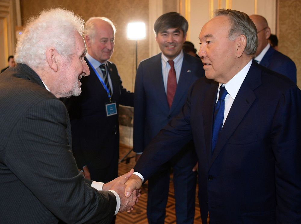 نۇرسۇلتان نازارباەۆ رولف درااكپەن جانە مەحران ەفتەحارمەن كەزدەستى