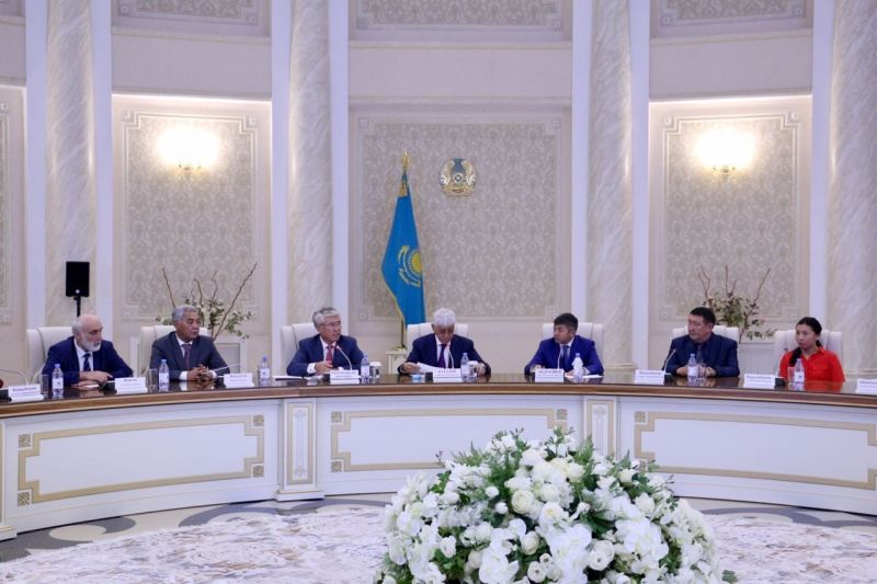 مادەنيەت ءمينيسترى جولداۋ باعىتتارىن ءتۇسىندىردى