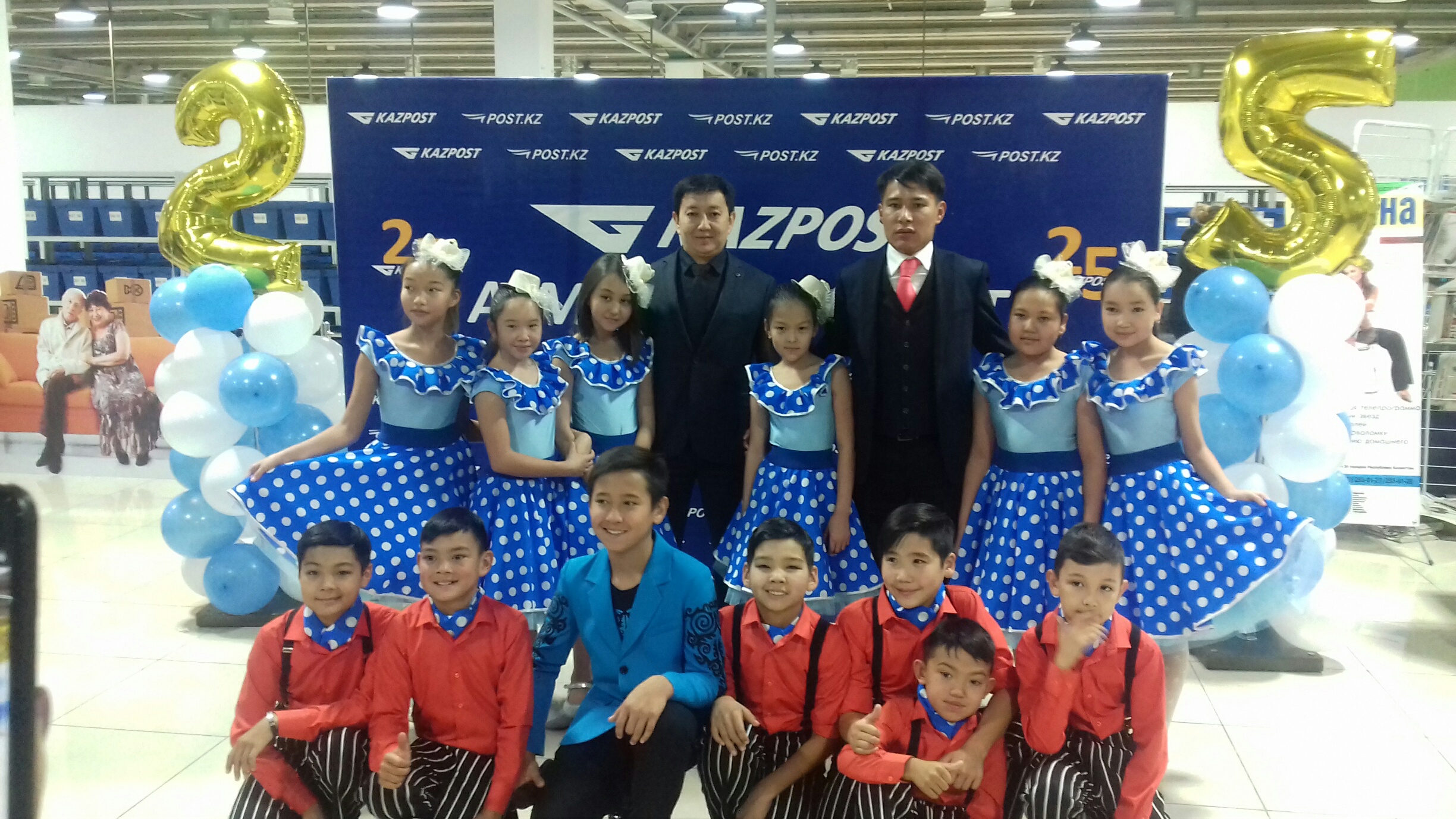 «قازپوشتانىڭ» 25 جىلدىعىنا وراي «جازىلۋشىلار كۇنى» ۇيىمداستىرىلدى