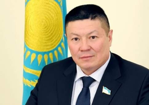 باقىتبەك سماعۇل: ەرەن تۇلعاعا لايىقتى قۇرمەت كەرەك