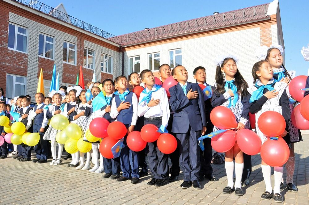 شەكاراداعى مەكتەپتەر كەڭەيتىلىپ جاتىر