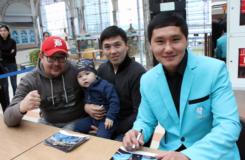 بوكس قوزعالىسىنىڭ 85 جىلدىق مەرەيتويى اتالىپ ءوتتى