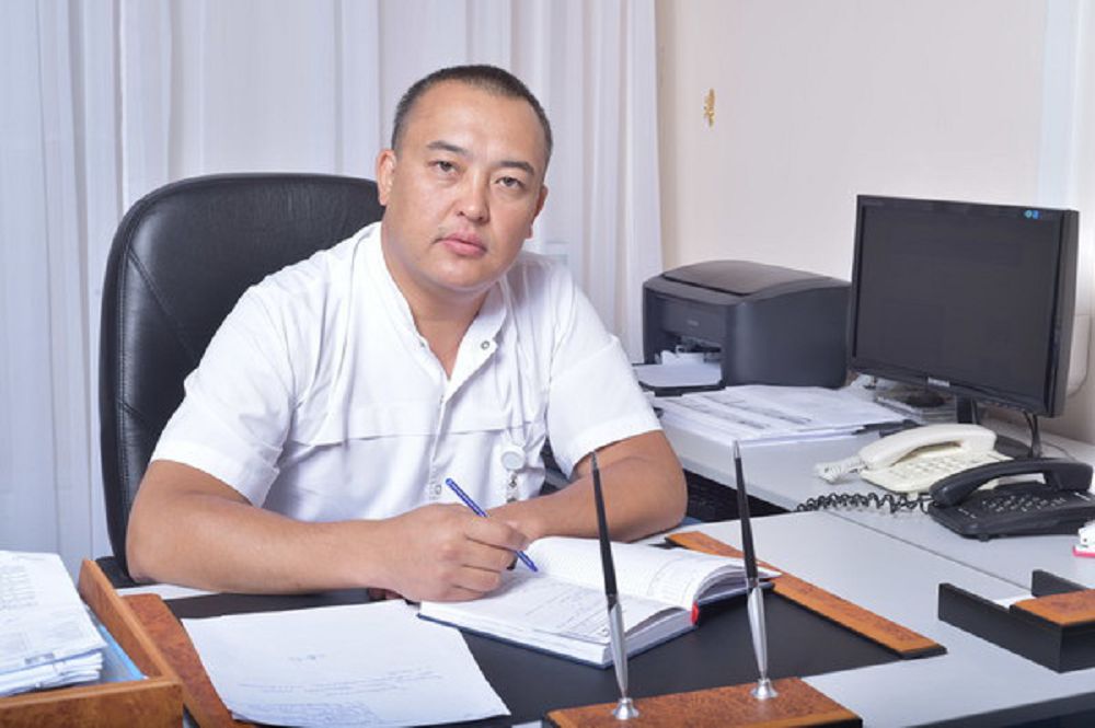 سەمەي مەديتسينا ۋنيۆەرسيتەتىنە – 65 جىل