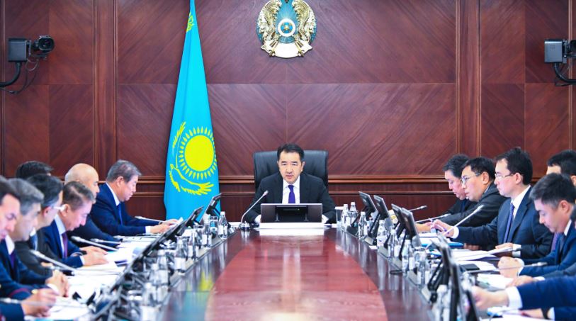 ب.ساعىنتاەۆ: جۇمىسپەن قامتۋ باعدارلاماسىنىڭ تيىمدىلىگى حالىق تابىسىنىڭ وسىمىنەن باعالانۋى ءتيىس