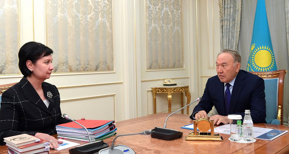 ەلباسى مەملەكەتتىك حاتشىنى قابىلدادى