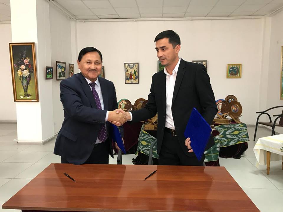 وزبەك حالقىنىڭ ونەرى