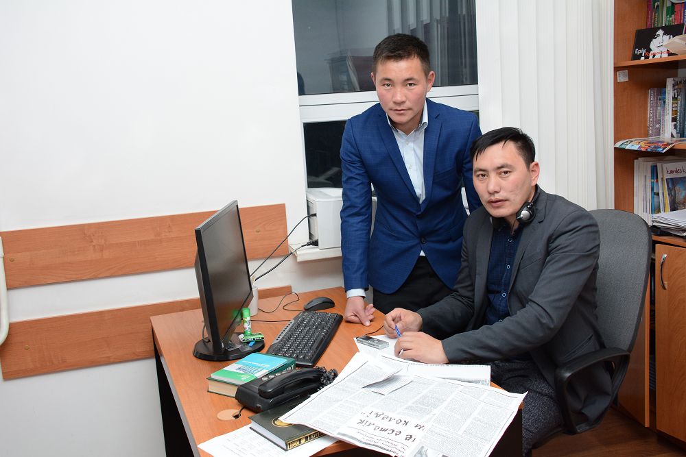 باس باسىلىمنىڭ  تاجىريبەسىن ۇيرەنۋدە