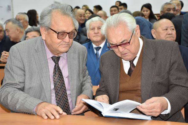 قوستانايدا سپانديار كوبەەۆتىڭ قۇرمەتىنە ءدارىسحانا اشىلدى