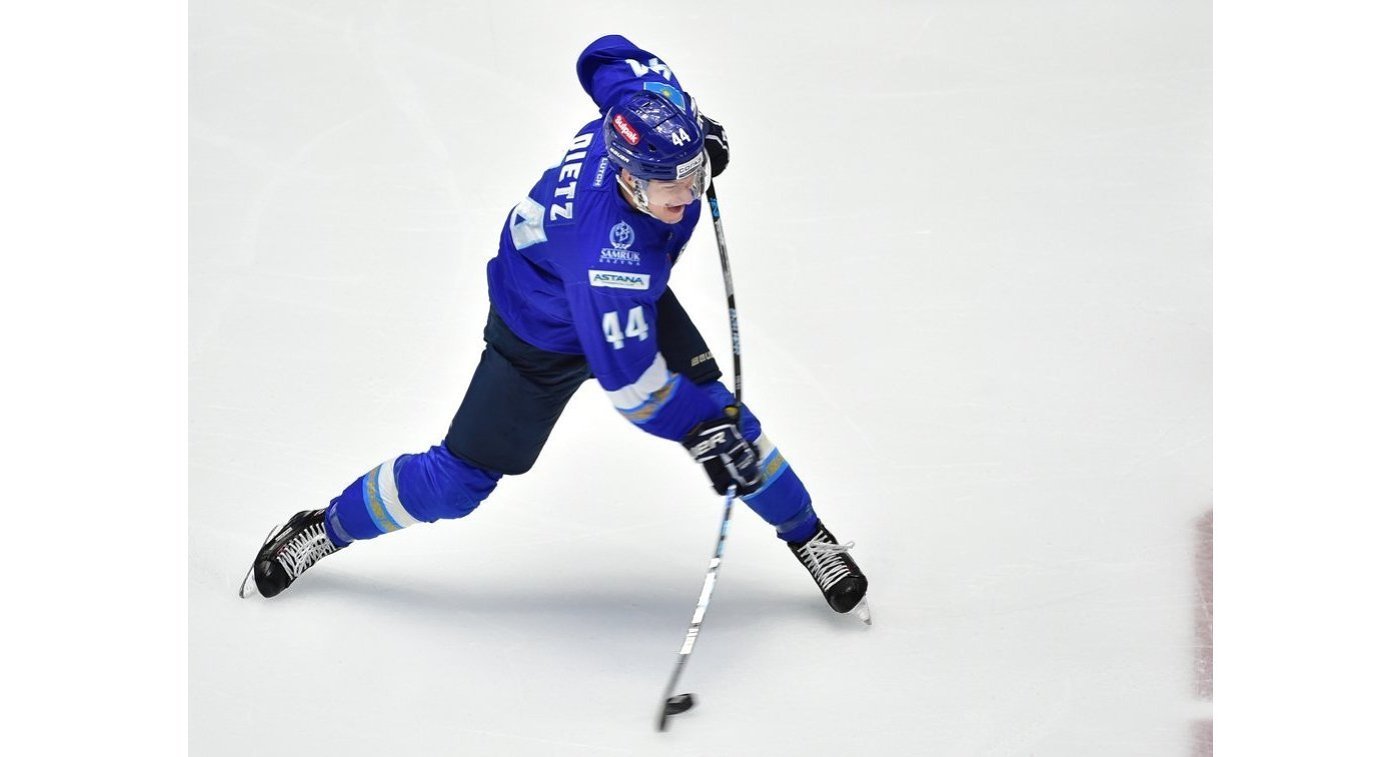 اپتانىڭ ۇزدىك قورعاۋشىسى –  داررەن ديتس